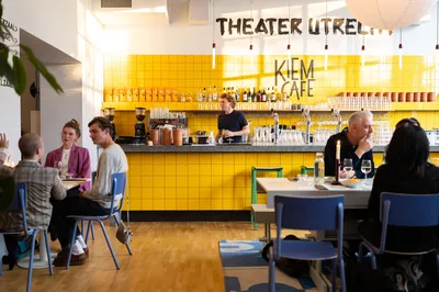 --  Theater-Utrecht -Juri-Hiensch 