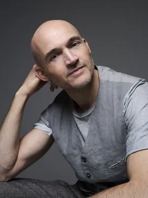 Dries Verhoeven. Foto door Robin de Puy