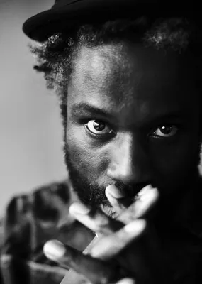 Thumbnail ©LenLandPhotography-